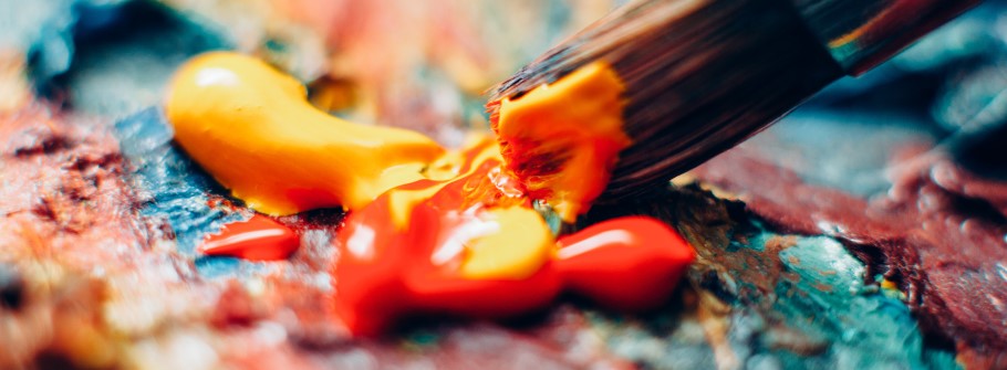 Image of a paint brush during a creative workshop