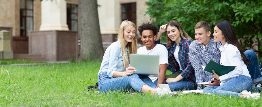 Image of a group of students attending an open day